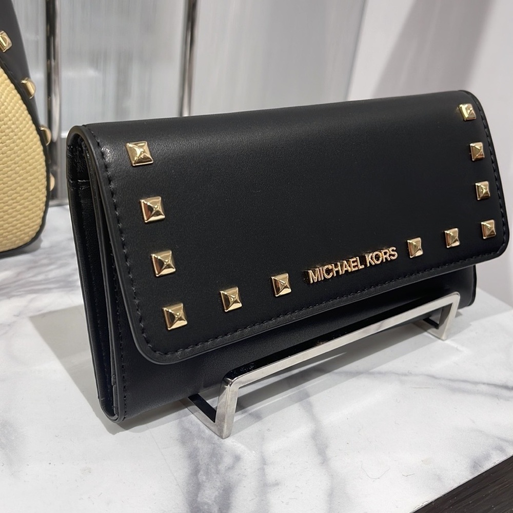 MICHAEL KORS JET SET TRAVEL LADY LARGE TRIFOLD  NON-LEATHER VEGAN WALLET 
BLACK - Picture 16 of 16